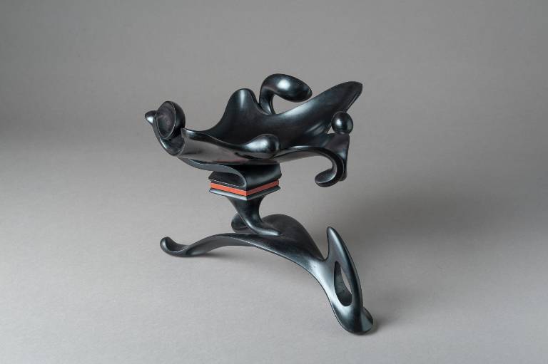 Ebonised lime and jade detail